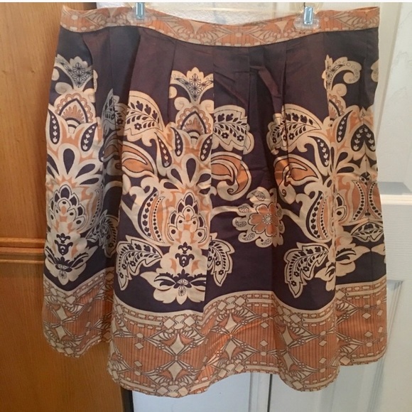 Flying Tomato Dresses & Skirts - Flying Tomato faux suede knee length skirt